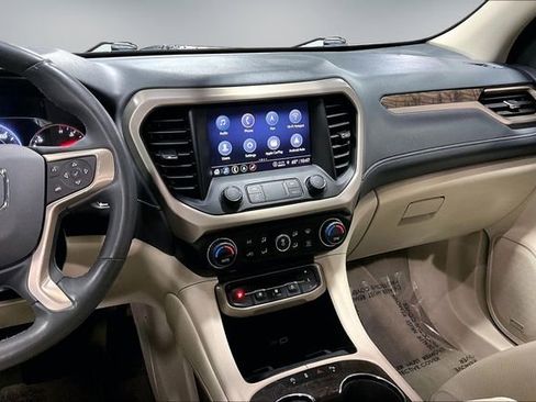 Used 2023 GMC Acadia Denali image 10