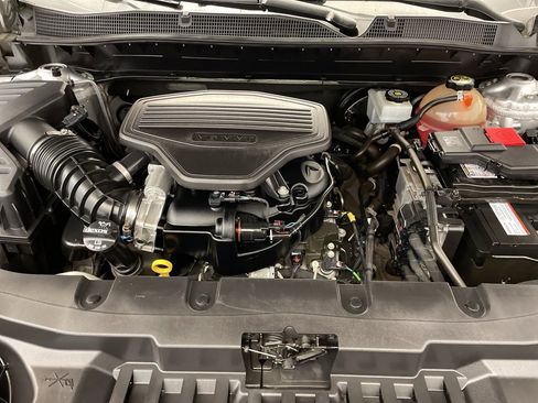 Used 2020 Chevrolet Blazer LT image 30