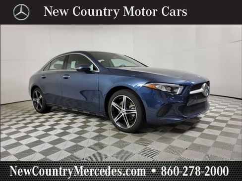 Certified 2019 Mercedes-Benz A 220 4MATIC image 1