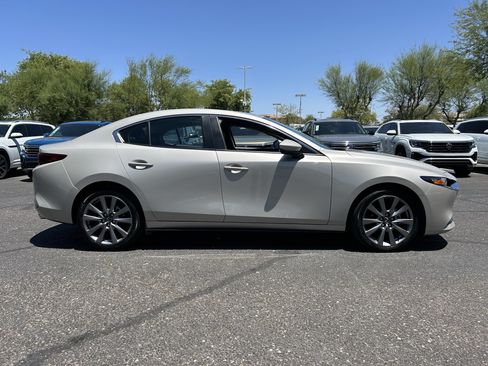 Used 2025 MAZDA MAZDA3 s FWD image 5