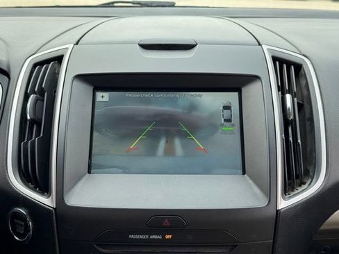 Used 2018 Ford Edge SEL w/ Equipment Group 201A AWD/4WD image 4
