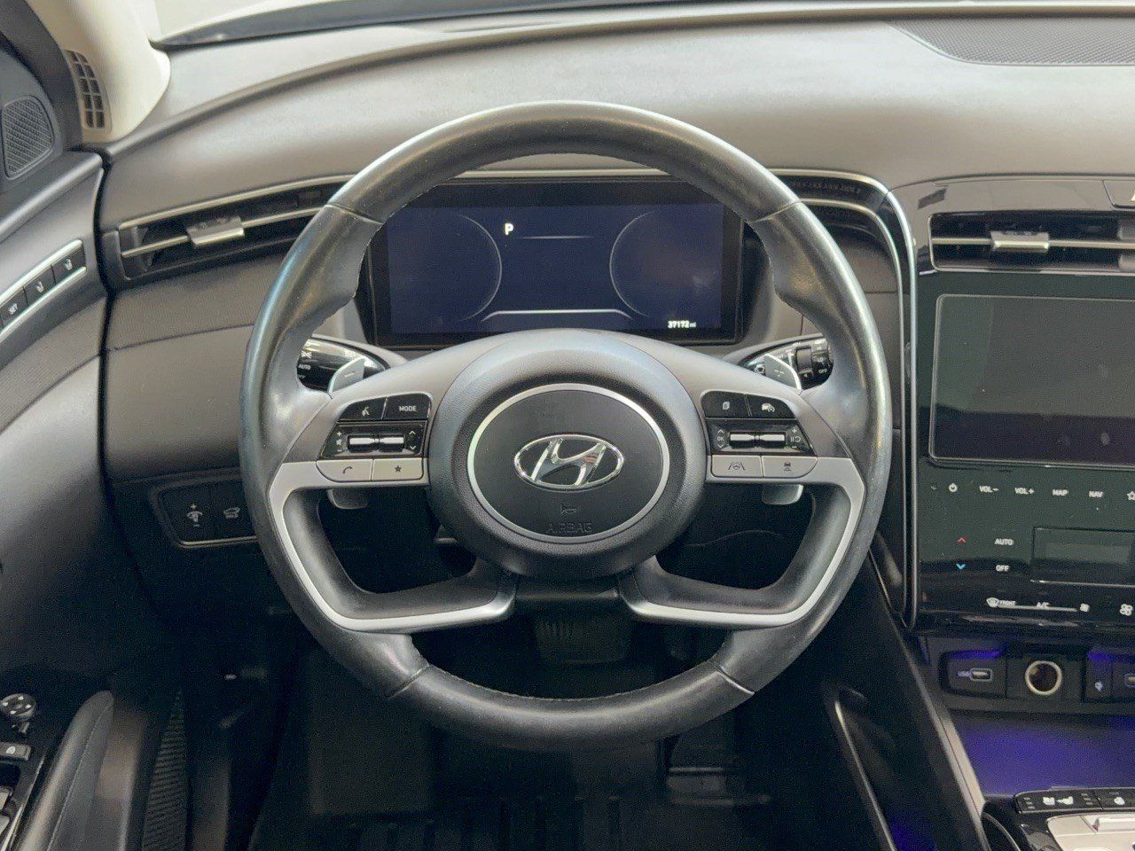 Used 2022 Hyundai Tucson Limited w/ Cargo Package FWD image 10