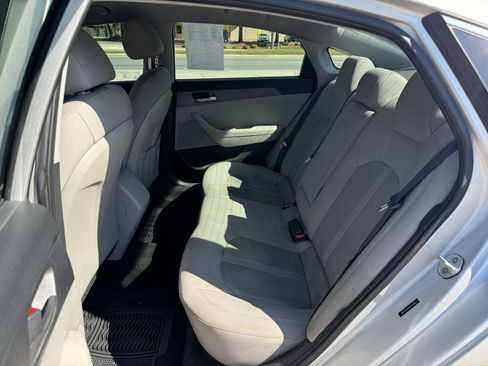 Used 2019 Hyundai Sonata SE image 10