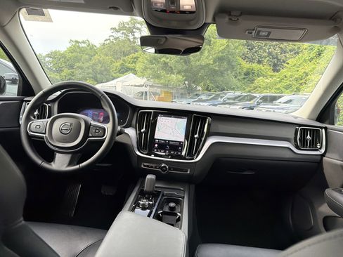 Certified 2024 Volvo S60 B5 Core AWD/4WD image 30