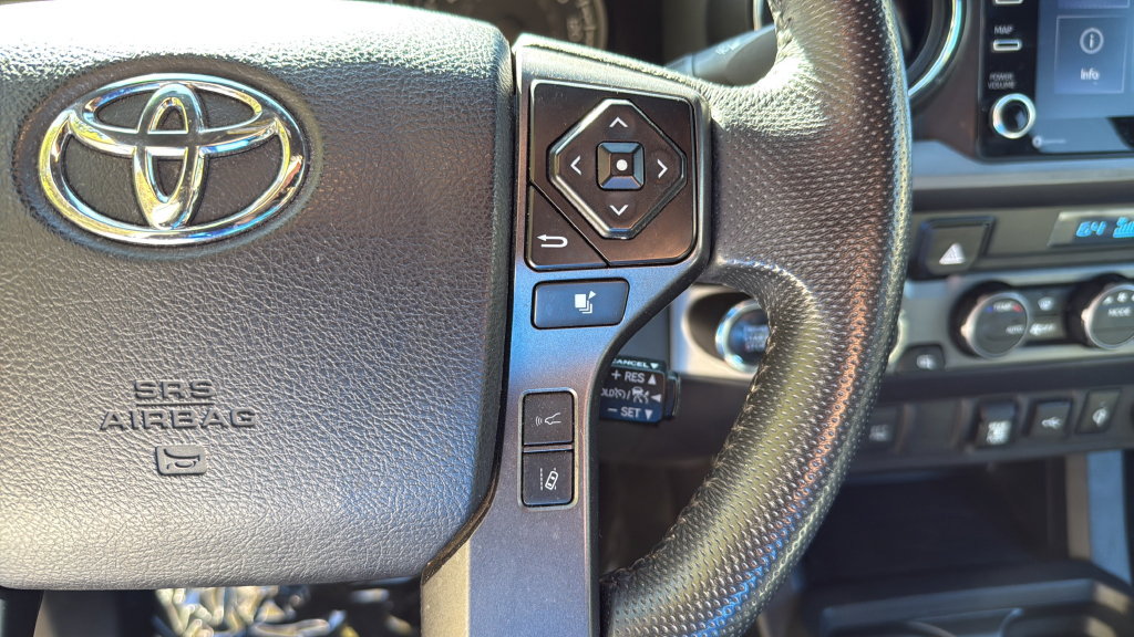Used 2022 Toyota Tacoma TRD Off-Road AWD/4WD image 23