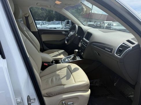 Used 2017 Audi Q5 2.0T Premium w/ Audi MMI Navigation Plus AWD/4WD image 13