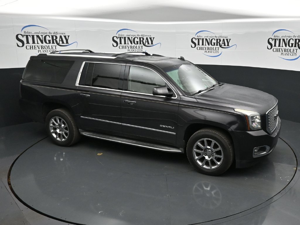 Used 2016 GMC Yukon XL Denali w/ Open Road Package RWD image 18