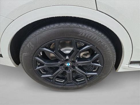 Used 2020 BMW X7 xDrive40i w/ Premium Package image 11