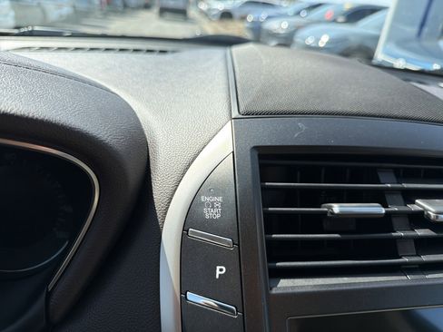 Used 2019 Lincoln MKC Premiere AWD/4WD image 16