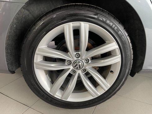 Used 2019 Volkswagen Passat 2.0T Wolfsburg w/ Wheels & Sunroof Package image 12