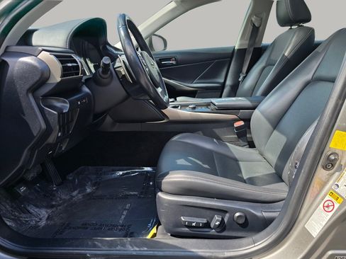 Used 2014 Lexus IS 250 w/ Navigation Package RWD image 26