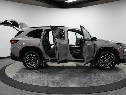 New 2026 Buick Enclave Sport Touring w/ Power Package image 9