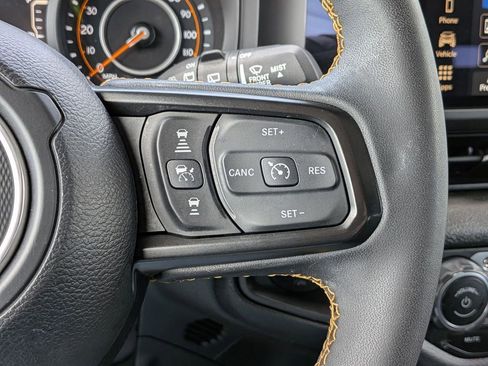 Used 2024 Jeep Wrangler Unlimited Sport AWD/4WD image 16