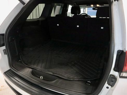 Used 2018 Jeep Grand Cherokee Laredo image 16