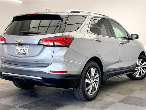 Used 2023 Chevrolet Equinox Premier AWD/4WD image 13