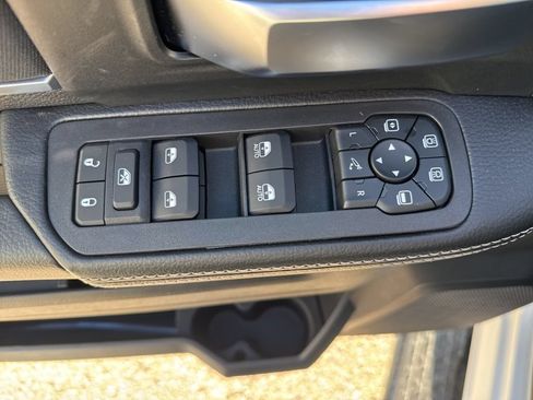 New 2026 RAM 3500 Big Horn AWD/4WD image 9