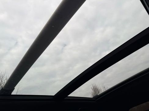 Used 2019 Land Rover Range Rover Sport HSE image 37