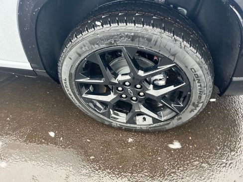 New 2026 Chevrolet Traverse RS w/ LPO, Floor Liner Package image 34