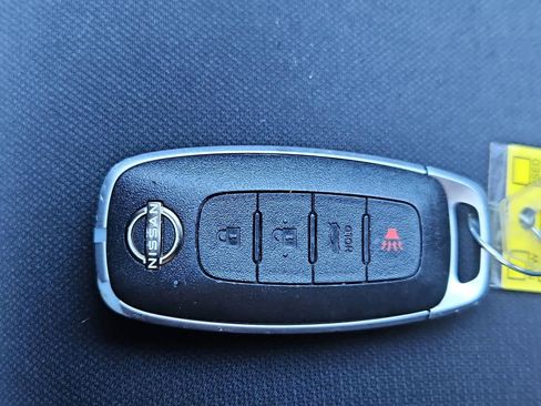 Used 2024 Nissan Sentra SV image 33