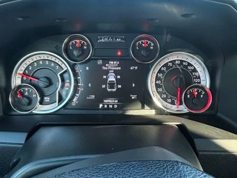 Used 2018 RAM 1500 Sport image 13