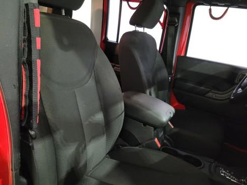 Used 2015 Jeep Wrangler Unlimited Sport image 49