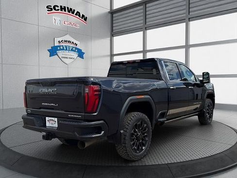 Used 2024 GMC Sierra 2500 Denali Ultimate AWD/4WD image 4