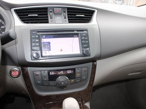 Used 2013 Nissan Sentra SL w/ Leather Pkg image 6