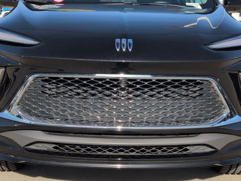 Used 2024 Buick Encore GX Avenir w/ Avenir Technology Package image 10