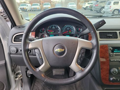 Used 2013 Chevrolet Avalanche LS w/ All-Star Edition image 21