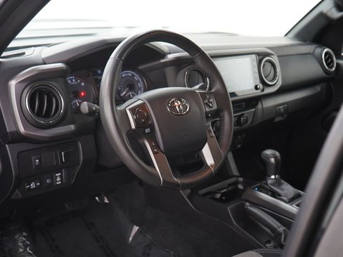 Used 2023 Toyota Tacoma TRD Sport AWD/4WD image 22
