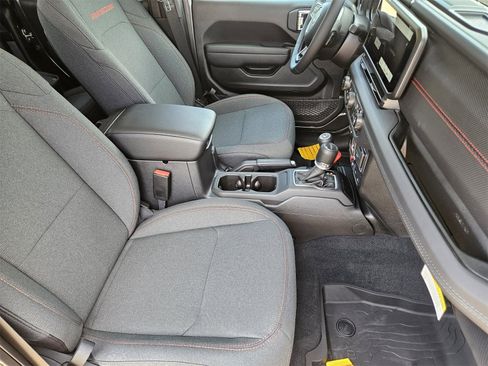 New 2025 Jeep Gladiator Rubicon w/ Convenience Group image 15