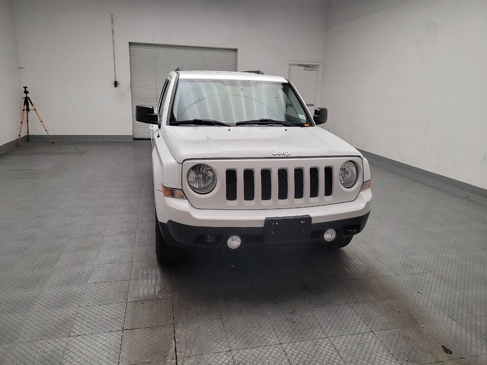 Used 2015 Jeep Patriot Latitude w/ All Weather Capability Group AWD/4WD image 14