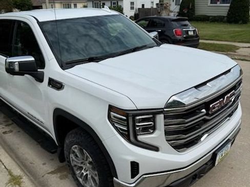 Used 2022 GMC Sierra 1500 SLT AWD/4WD image 5