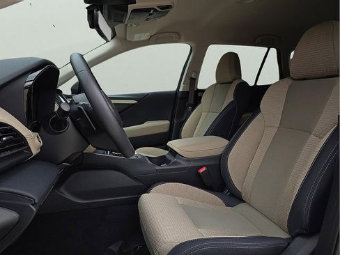 Certified 2025 Subaru Outback Premium w/ Popular Package #1A image 14