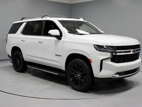 Used 2024 Chevrolet Tahoe LS w/ Driver Alert Package AWD/4WD image 1