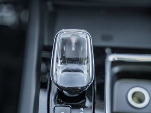 New 2027 Volvo XC60 B5 Plus AWD/4WD image 26