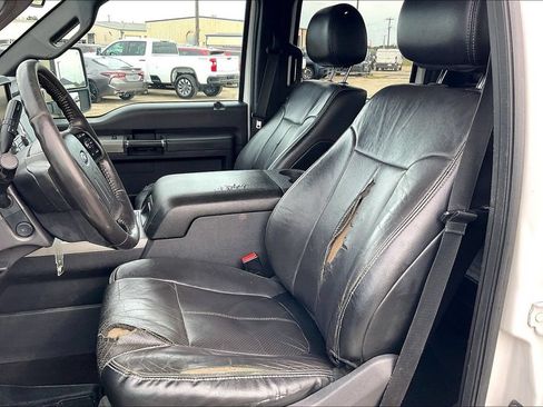 Used 2016 Ford F250 Lariat w/ Lariat Ultimate Package AWD/4WD image 18