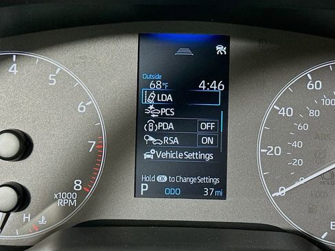 Used 2025 Toyota Corolla SE image 12