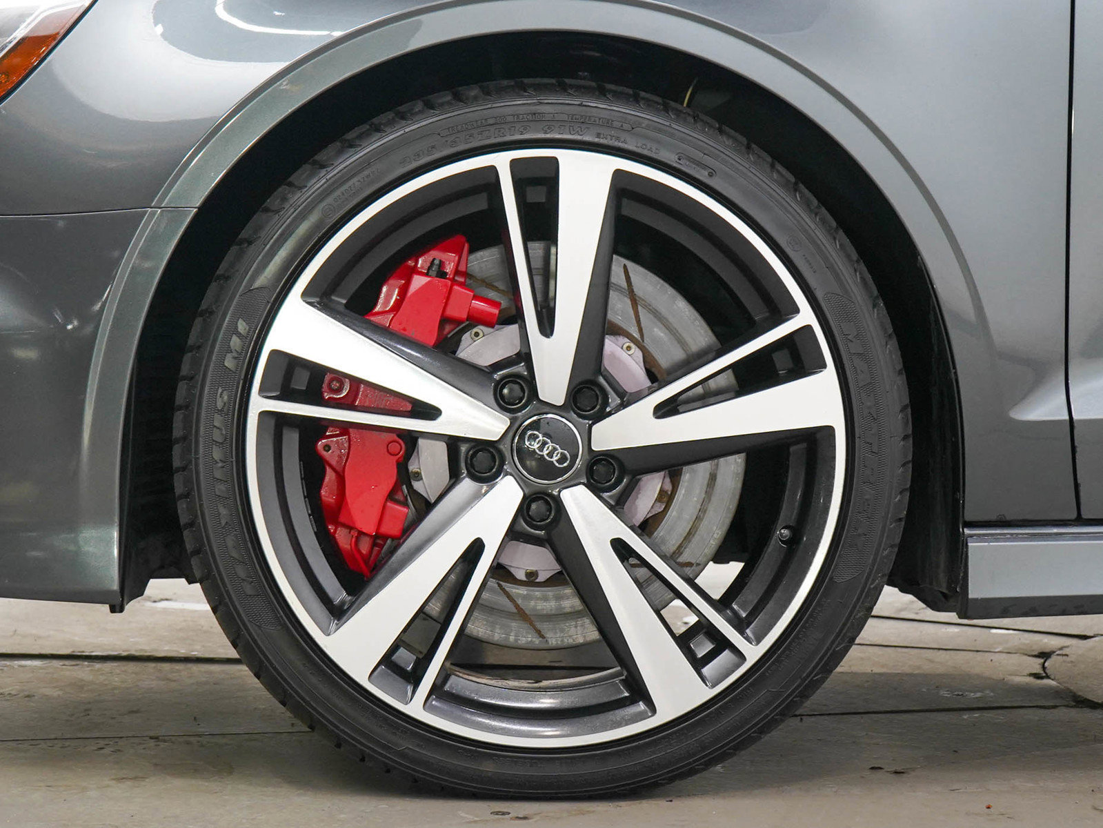 Used 2018 Audi RS 3 AWD/4WD image 29