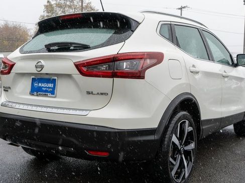 Used 2022 Nissan Rogue Sport SL w/ Premium Package image 6