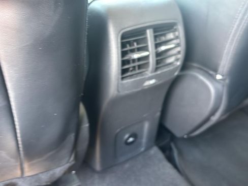 Used 2025 Ford Escape Platinum AWD/4WD image 9