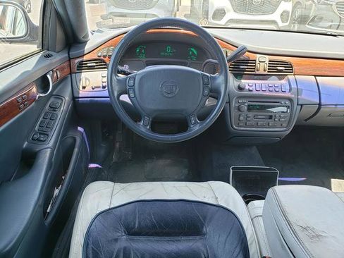 Used 2002 Cadillac De Ville w/ Comfort/Convenience Pkg FWD image 16