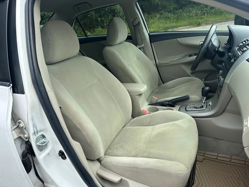 Used 2012 Toyota Corolla LE image 10