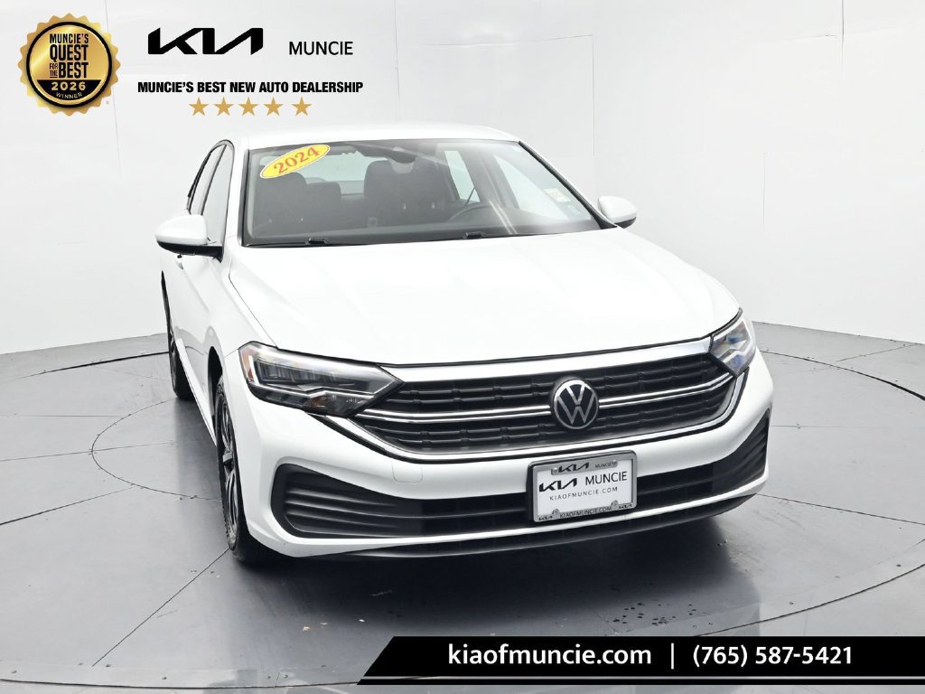 Used 2024 Volkswagen Jetta S FWD image 2