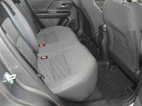 Used 2025 Nissan Kicks SV AWD/4WD image 13