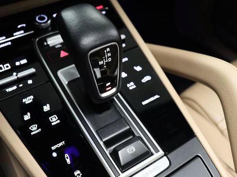 Used 2019 Porsche Cayenne S AWD/4WD image 31