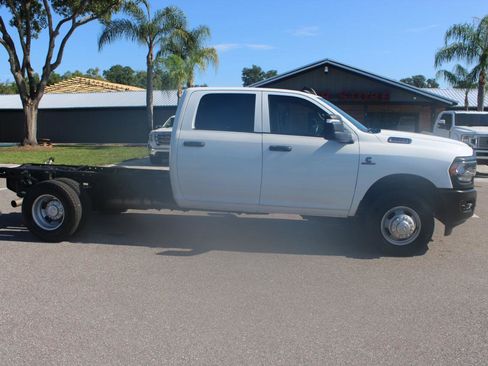 Used 2024 RAM 3500 Tradesman w/ Max Tow Package AWD/4WD image 6