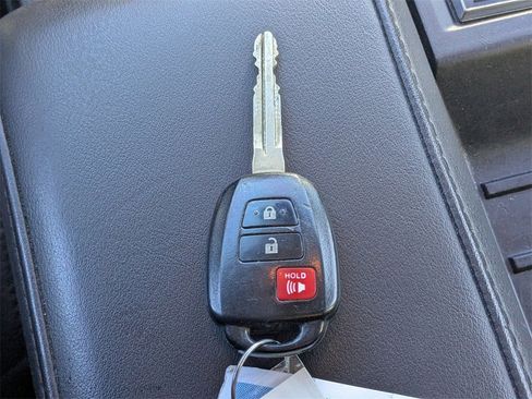 Used 2019 Toyota Tundra Limited image 30