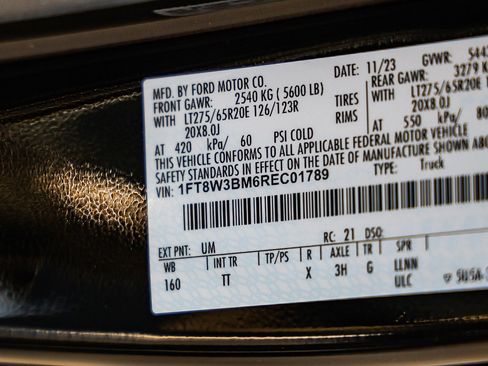 Used 2024 Ford F350 Limited w/ FX4 Off-Road Package image 27