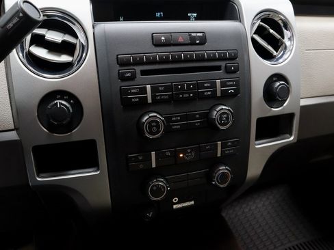 Used 2009 Ford F150 XLT image 32